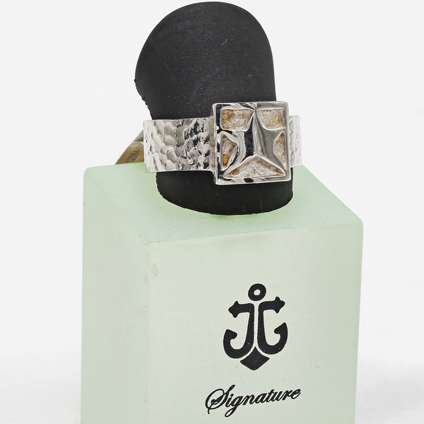 18K White Gold Men's Texas Star Hammered Ring