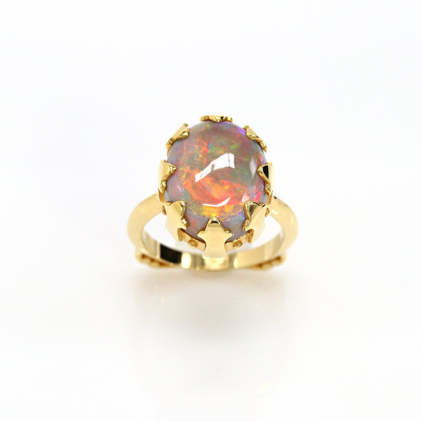 18K Yellow Gold Ring w/ 5.50 CTTW Black Opal Stone - BEAUTIFUL RING!!